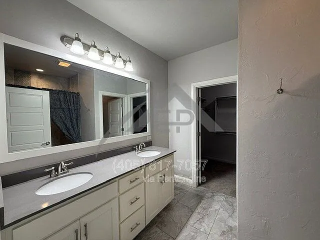 10001 Glover River Dr — Photo 10