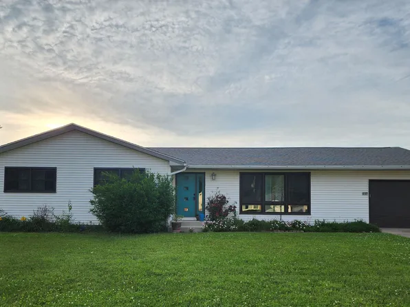 1519 Rutledge Dr, Lincoln, IL 62656