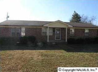 Olive St, Russellville, AL 35653