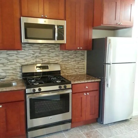 273 Balcom Ave #1 — Photo 2