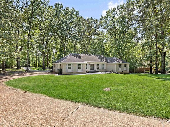2nd image of 8425 Bon Lin Dr