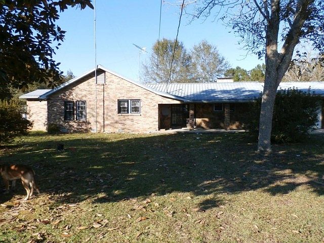 2nd image of 475 Columbia Purvis Rd