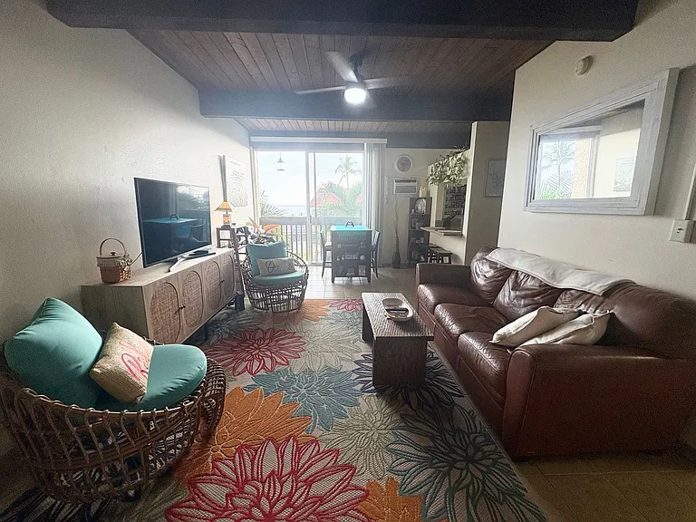 75-5873 Walua Rd #B215 — Photo 1