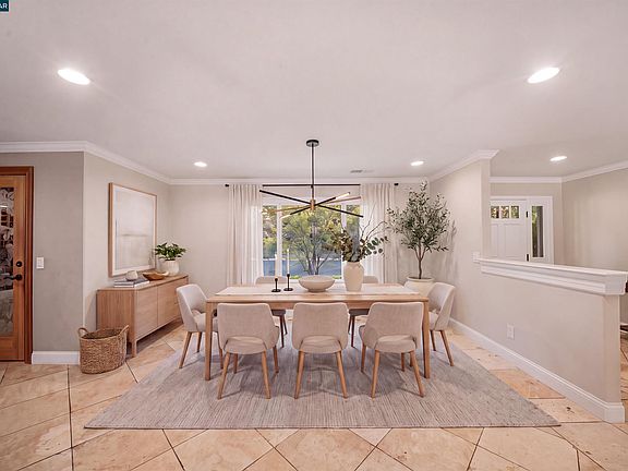 2nd image of 2065 Diablo Rd