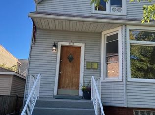 2853 N Sawyer Ave #1, Chicago, IL 60618