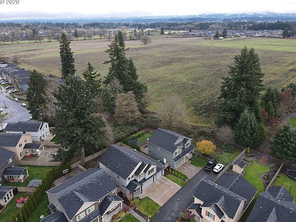 2nd image of 10109 NE 144th Ct