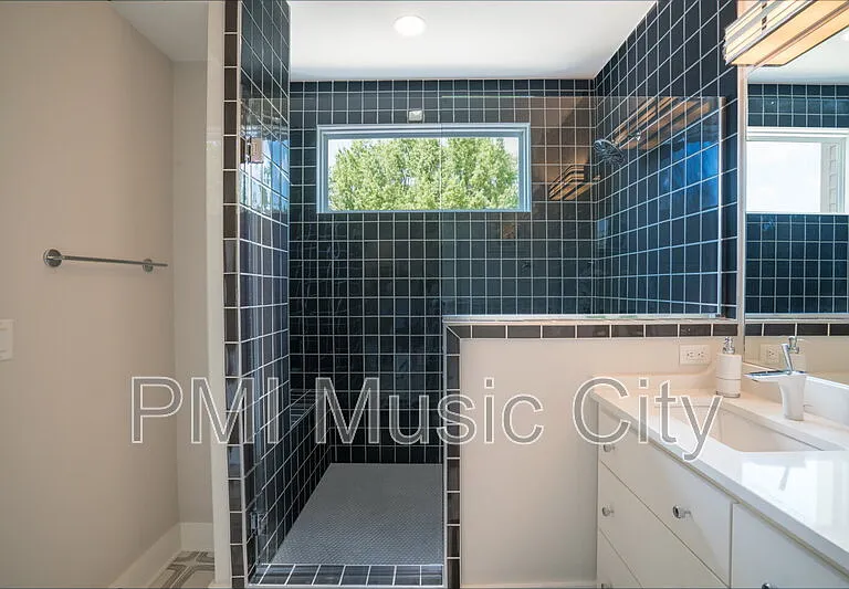 936 Southside Pl — Photo 27