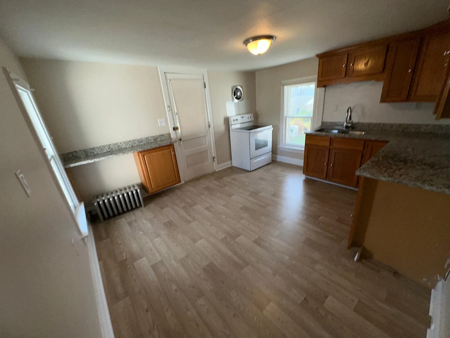 202 South St — Photo 2