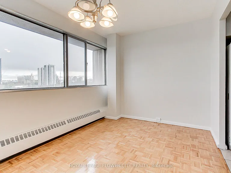 10 Sunny Glen Cres #909 — Photo 18