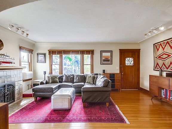 4th image of 4817 Sussex Dr