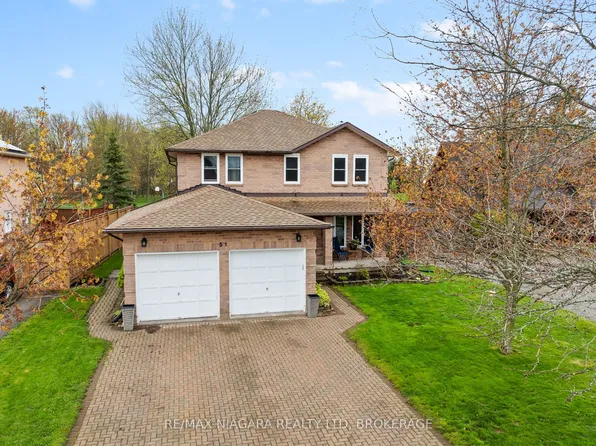 51 Woodrush Ave, Welland, ON L3C 6S6