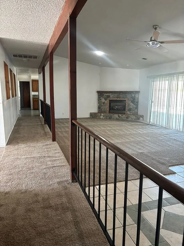 4 bed, 3.0 bath, 3275 sqft, $3,000 — Photo 3