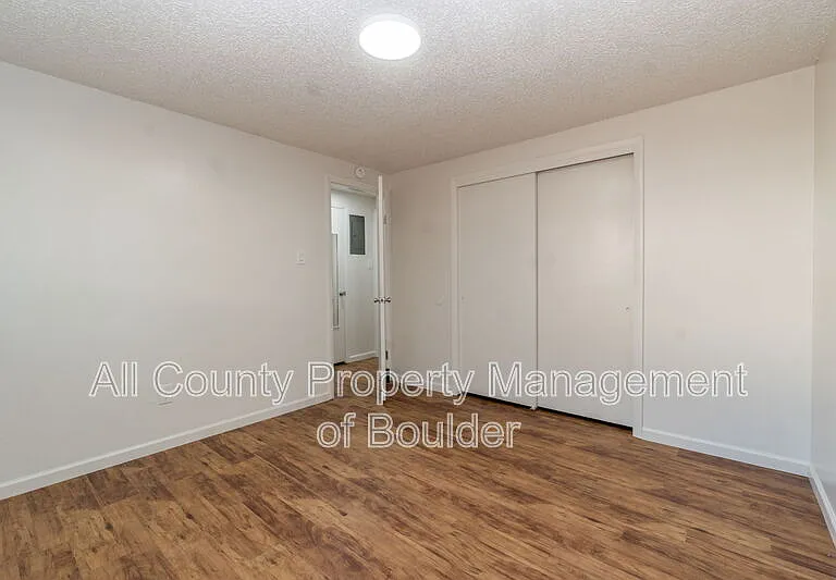 1353 Coffman St #8 — Photo 14