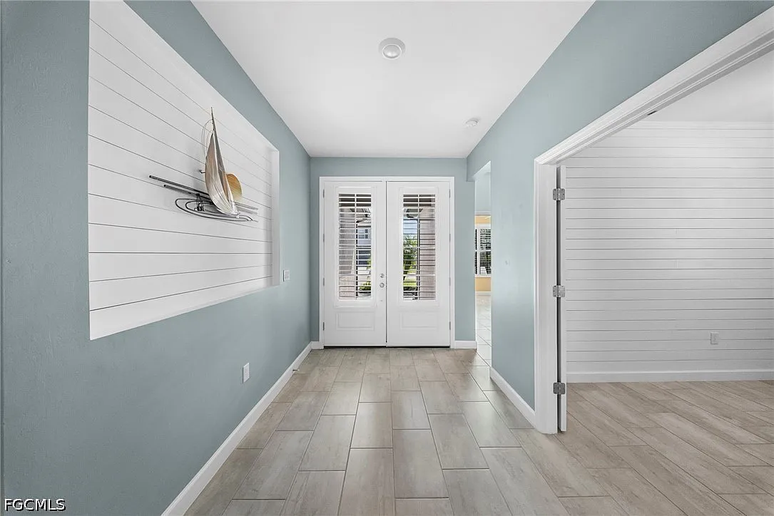 3 bed, 3.0 bath, 2434 sqft, $3,000 — Photo 3