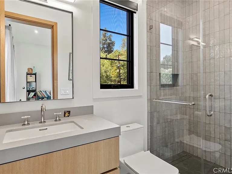 5050 Arundel Dr — Photo 49