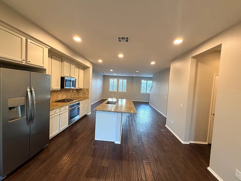 40879 Belleray Ave — Photo 60
