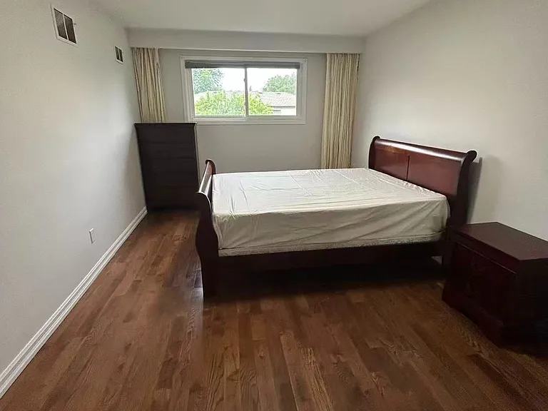 31 Silas Hill Dr #MAIN UPPER — Photo 5