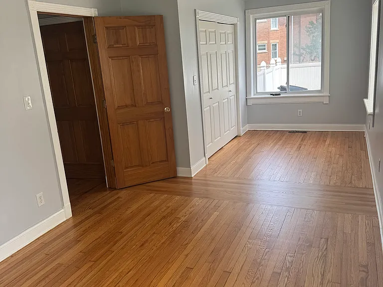301 Chesapeake Ave #1 — Photo 8