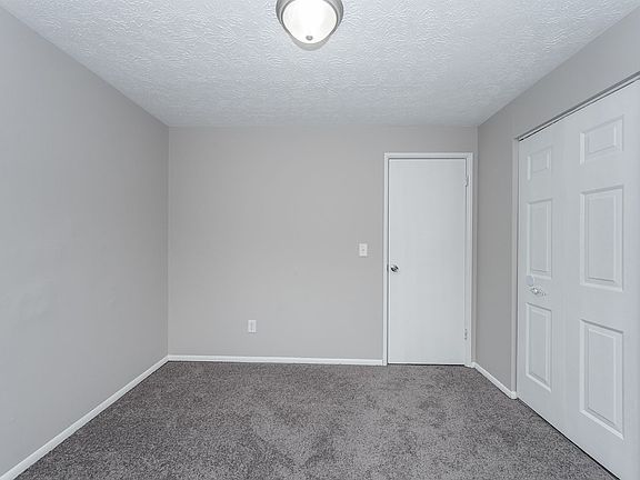 3rd image of 3332 Glenmore Ave #3328-02