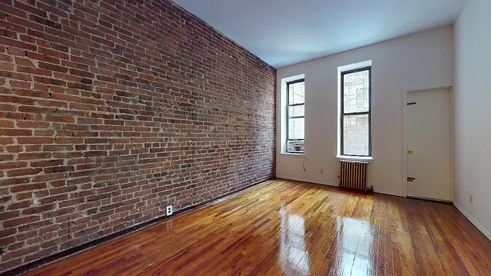 Rented by Bond New York | media 12