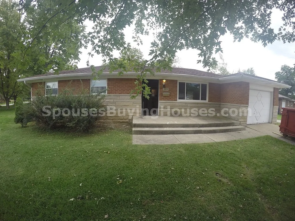 5117 N Kenmore Rd photo 1