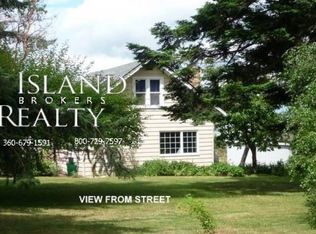 942 Miller Rd, Oak Harbor, WA 98277