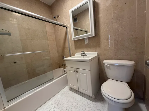 359 East 19th Street image 13 of 20