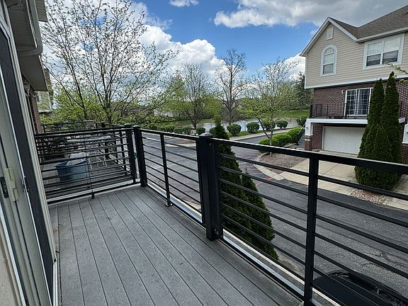 2nd image of 1462 Oakhill Dr