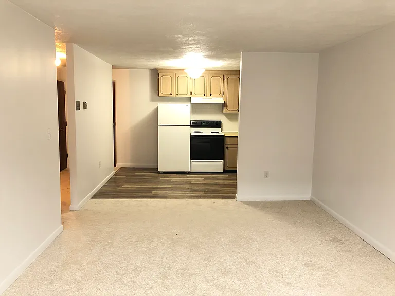 Lexington St Apartments — Photo 71