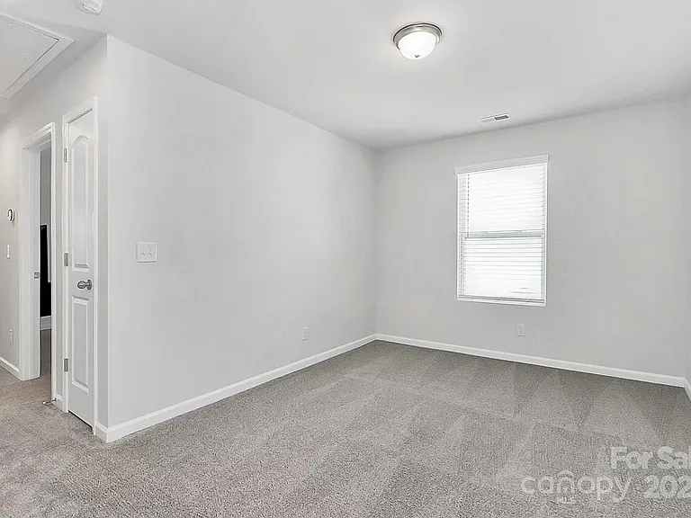 16042 Red Buckeye Ln — Photo 19