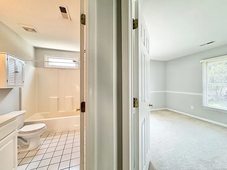 5208 Autumn Woods Dr — Photo 20