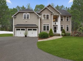 170 Woodland Rd, Southborough, MA 01772