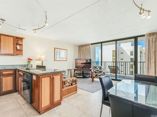 201 Ohua Ave #T2-3602, Honolulu, HI 96815