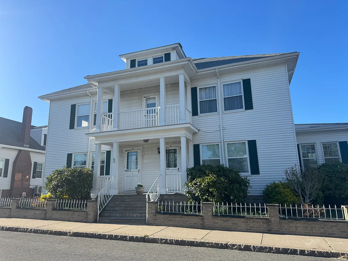 Building Photo - 69-71 Brooklawn St #2