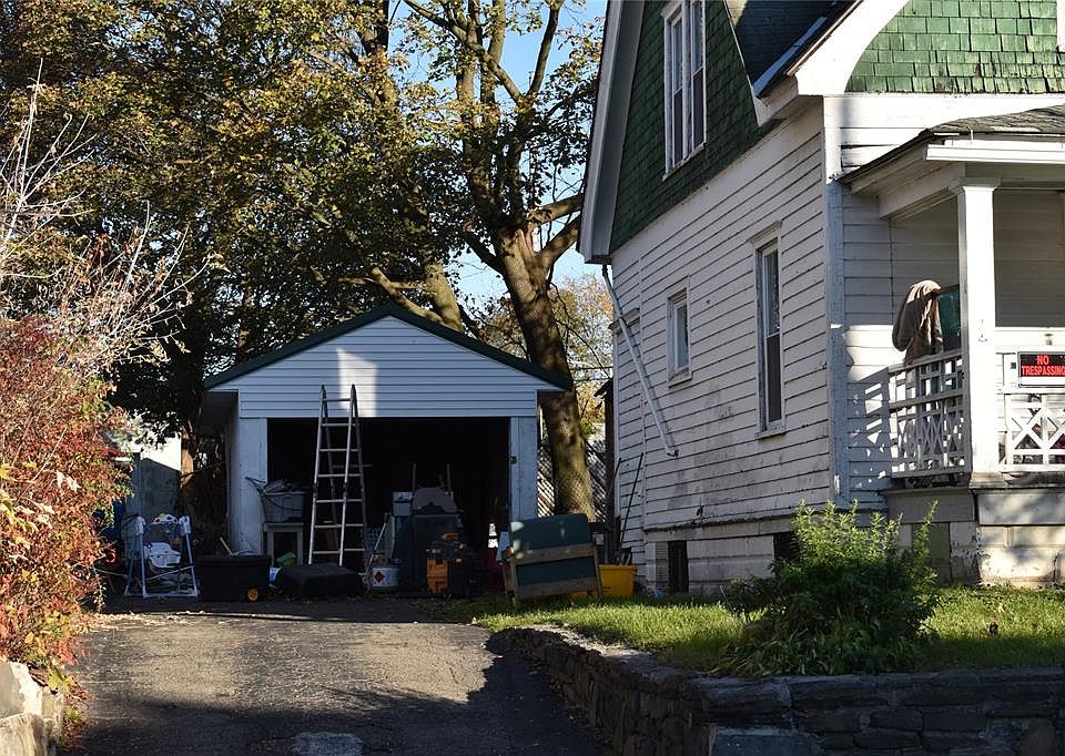 2nd image of 111 Adams Ave