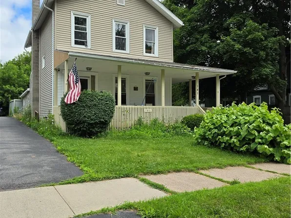 141 Caledonia St, Lockport, NY 14094