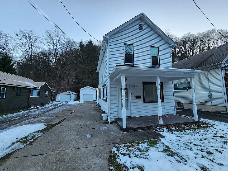 311 Crawford Run Rd
