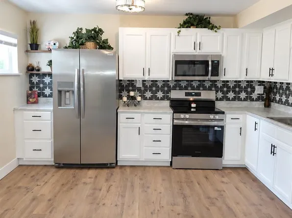 111 Crystal Park Rd APT 3, Manitou Springs, CO 80829