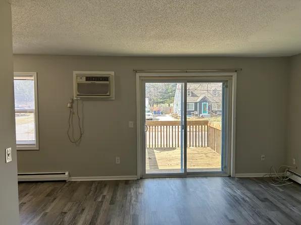 2928 Vineland Ave SE, Grand Rapids, MI 49508