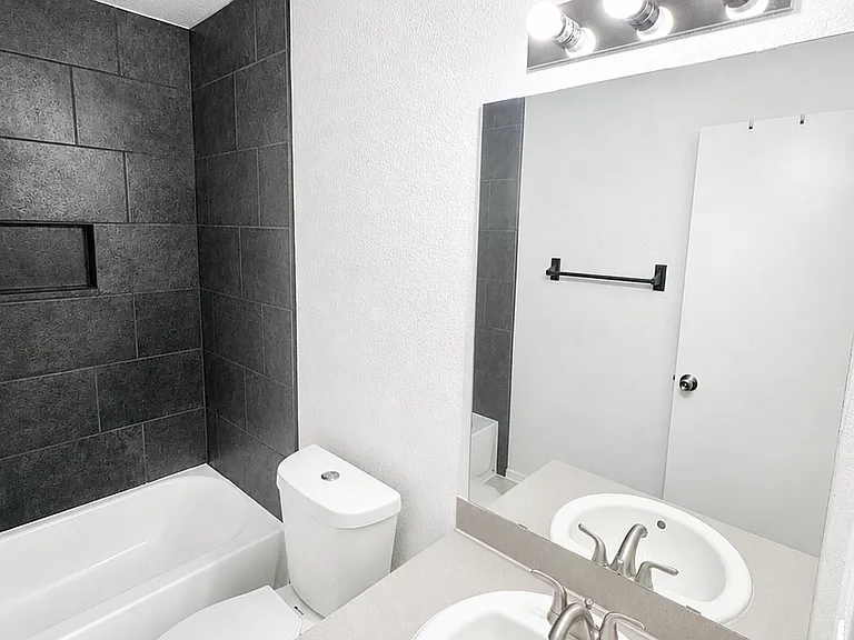 1708 Kylie Cir #A — Photo 10