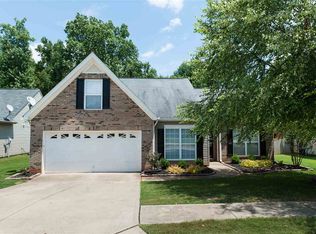 560 Cromwell Dr, Spartanburg, SC 29301