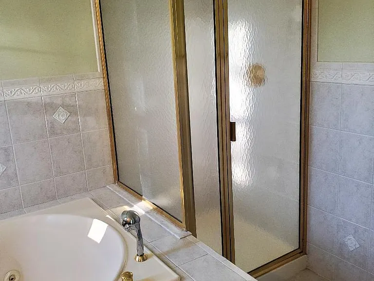 350 Bernard Dr #350 — Photo 27