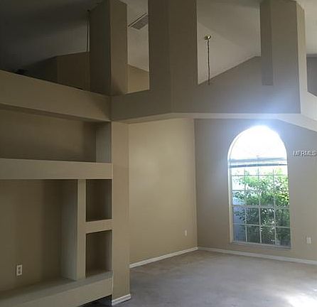 5th image of 2815 Berkshire Cir