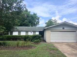 1845 Westcrest Dr, Houston, TX 77055