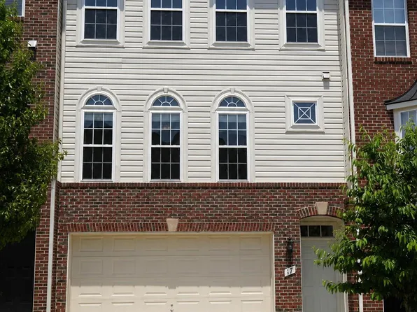 17 Curving Branch Way, Stafford, VA 22556