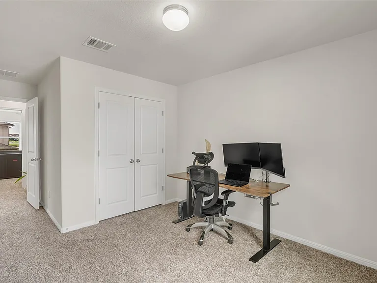 223 Balsam St — Photo 19