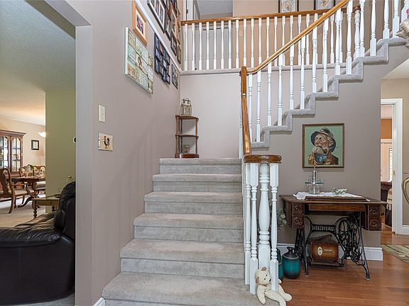 3rd image of 3580 Oyster Way Rd