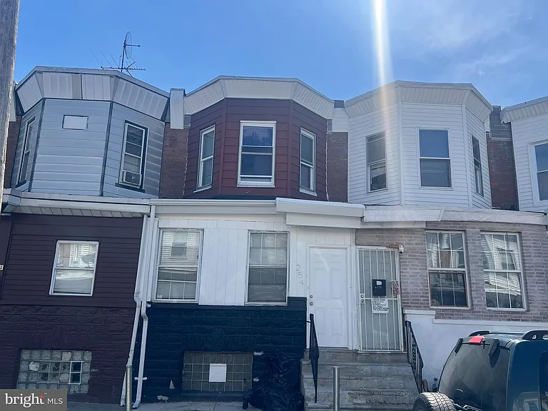 254 W Sheldon St — Photo 23