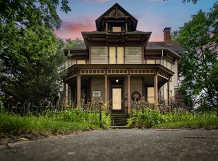 304 E Washington St, Pontiac, IL 61764