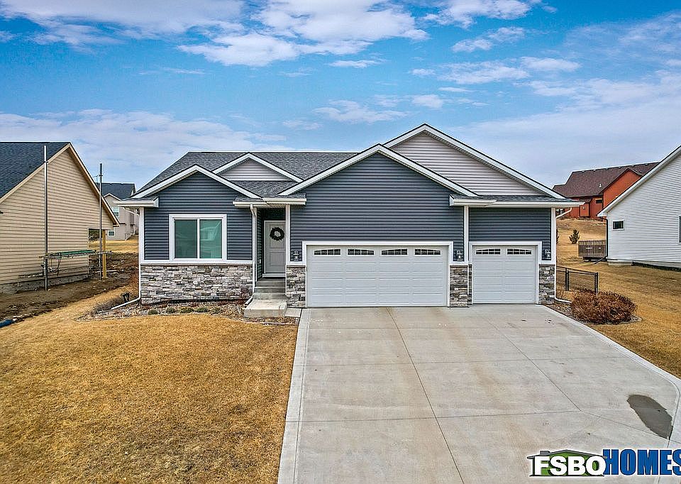 1st image of 5035 Bulldog Ave